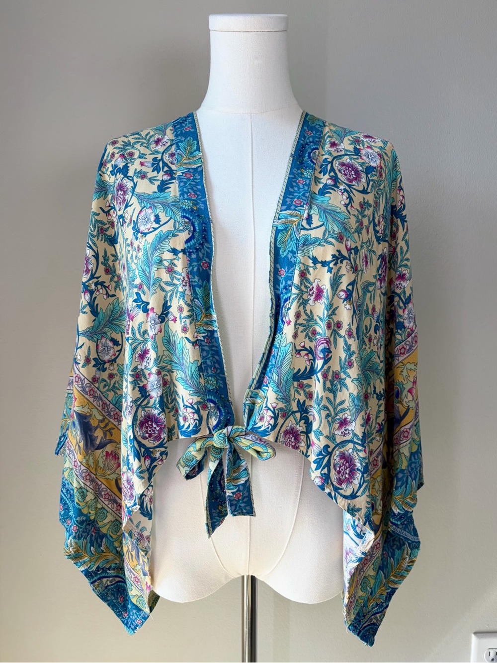 Do Everything In Love Paisley Floral Print Lightweight Kimono Cardigan ONE SIZE